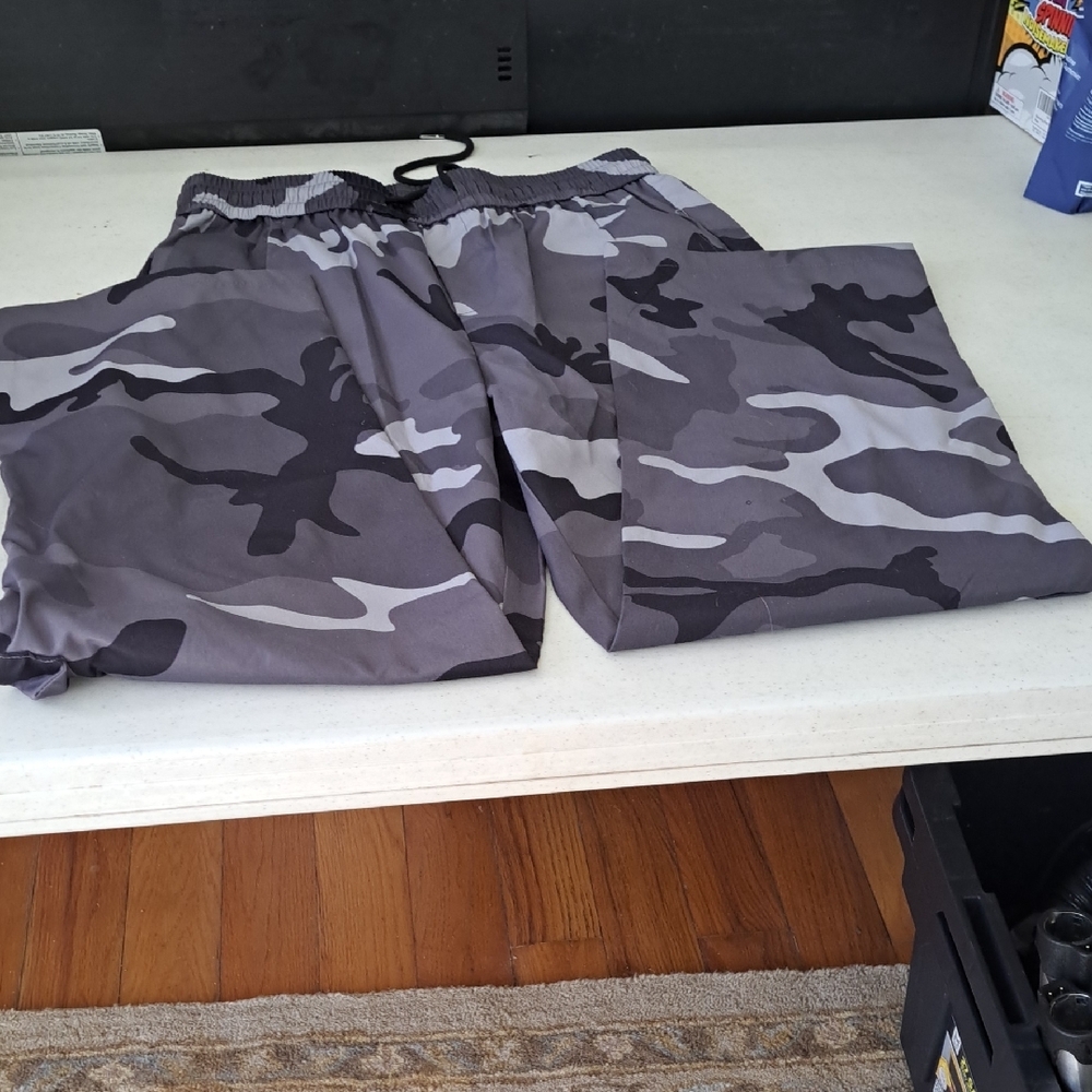 Men's Gray Camouflage Pants